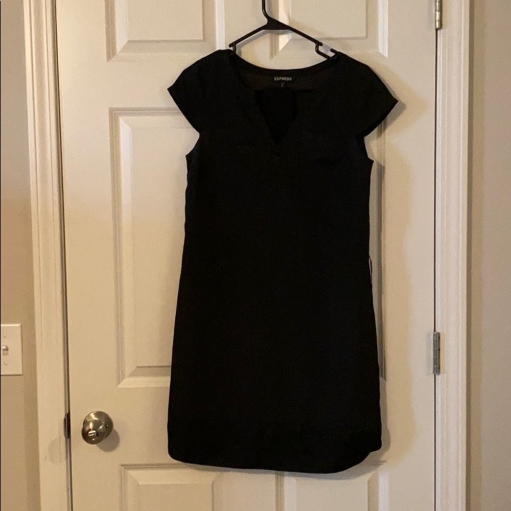 Express cap-sleeve v neck dress